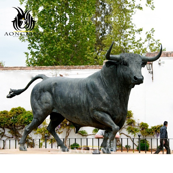 bronze bull decoration sculpture