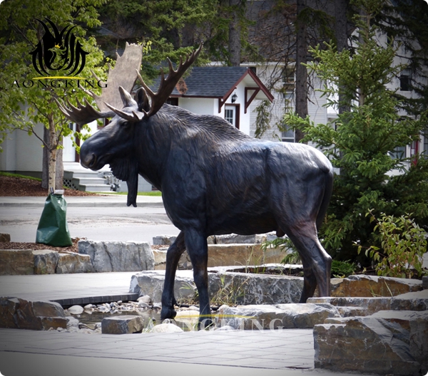 deer moose sculpture