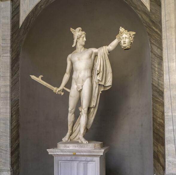 statue classical 
