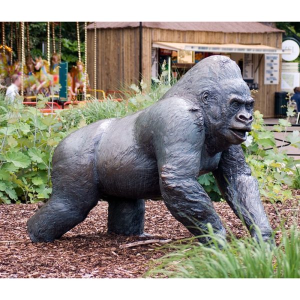 Wild gorilla statue