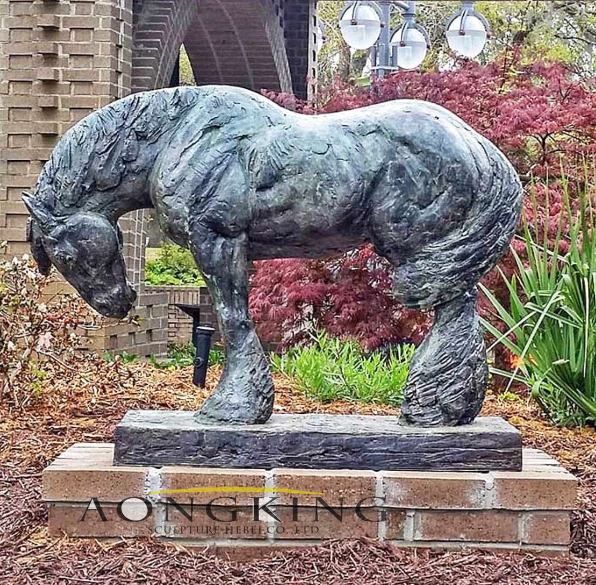 Pony sculpture
