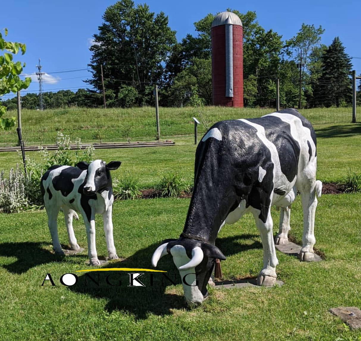 Cow sculptures in fiberglass