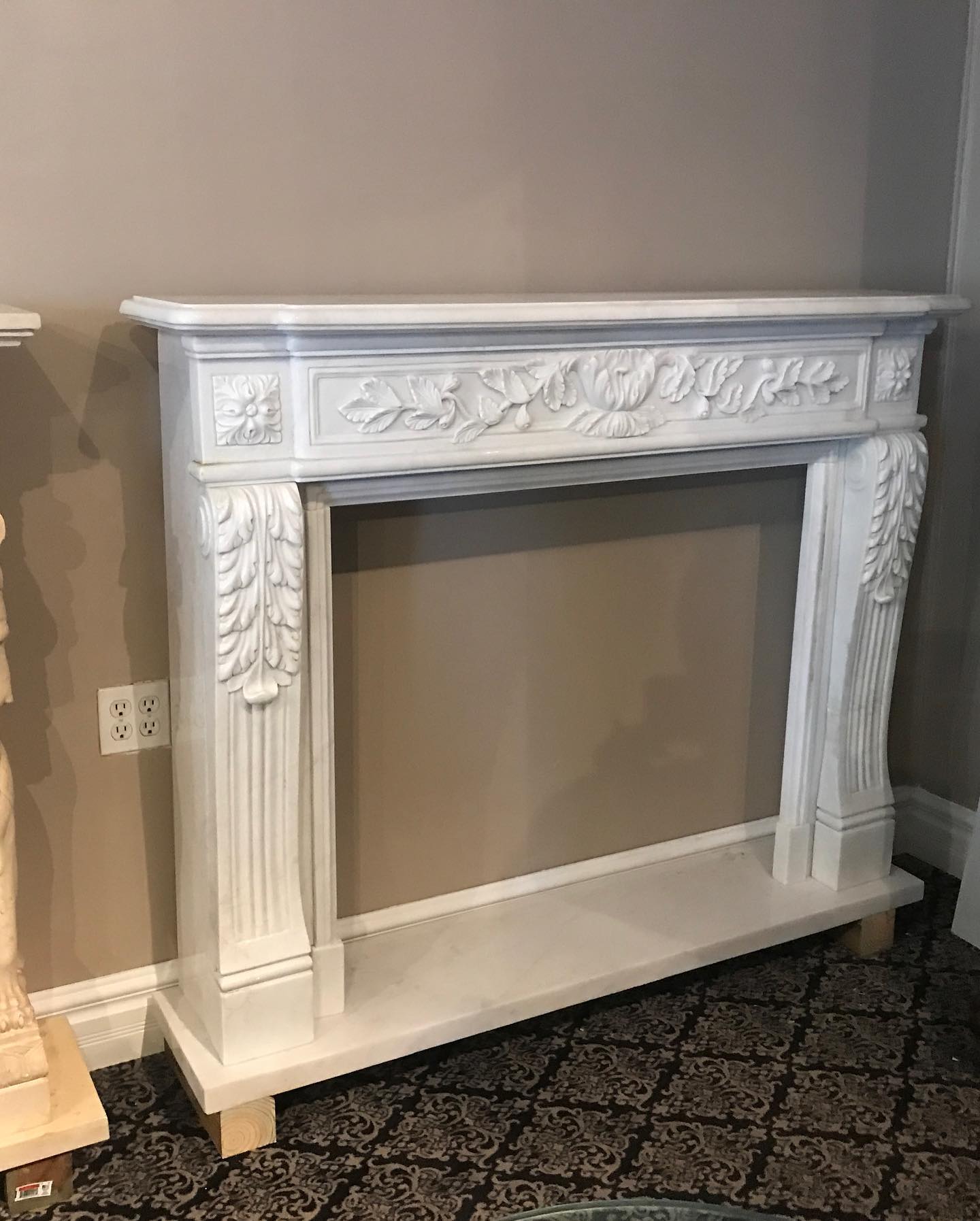 Fireplace mantel shelf