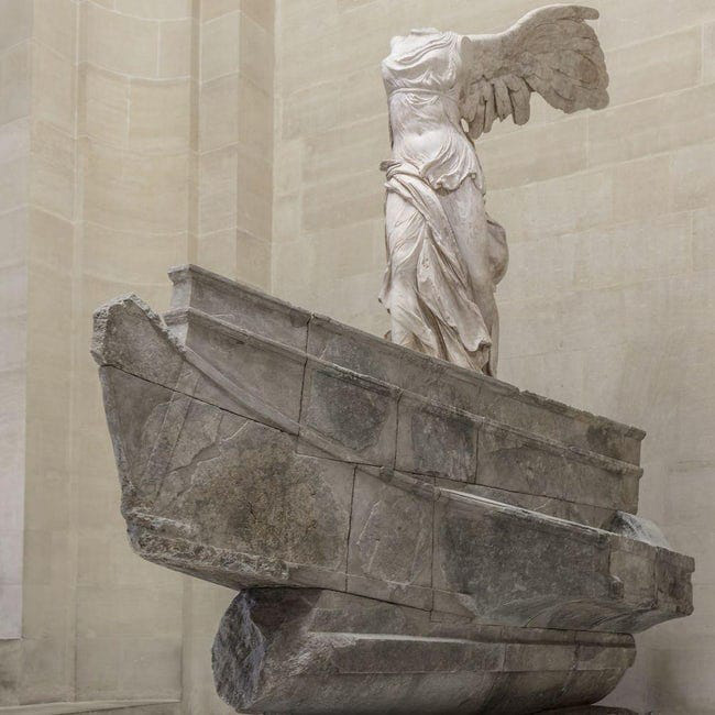 Winged Victory of Samothrace statue