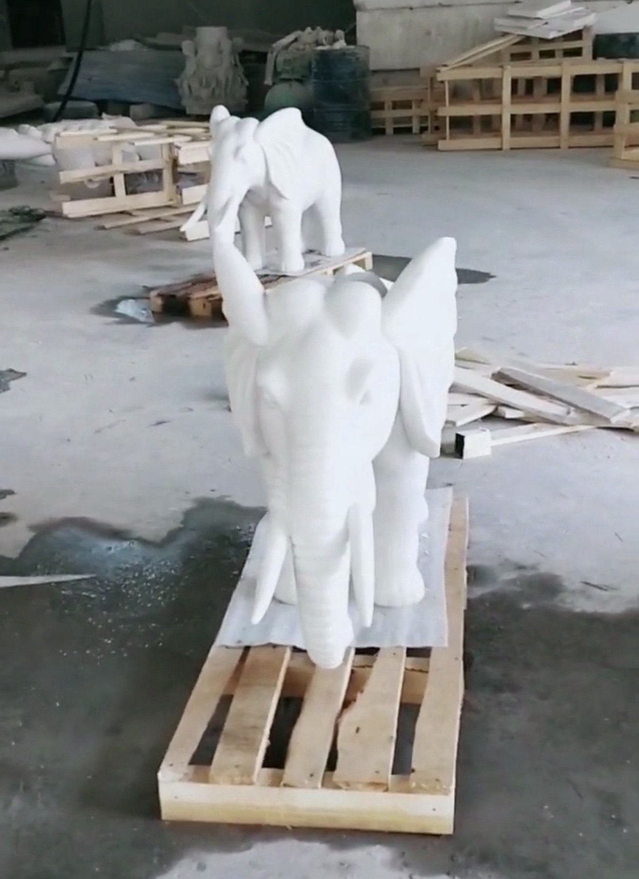 white marble baby elephant (1)