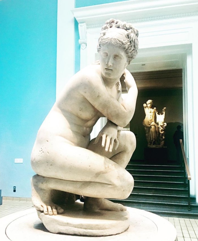 aphrodite marble statue