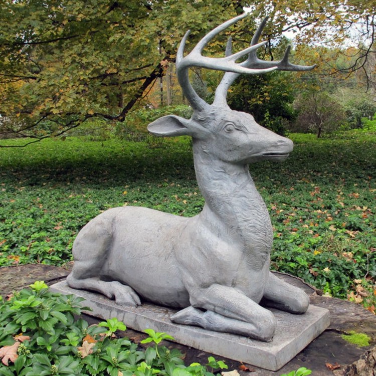 elk statues (1)
