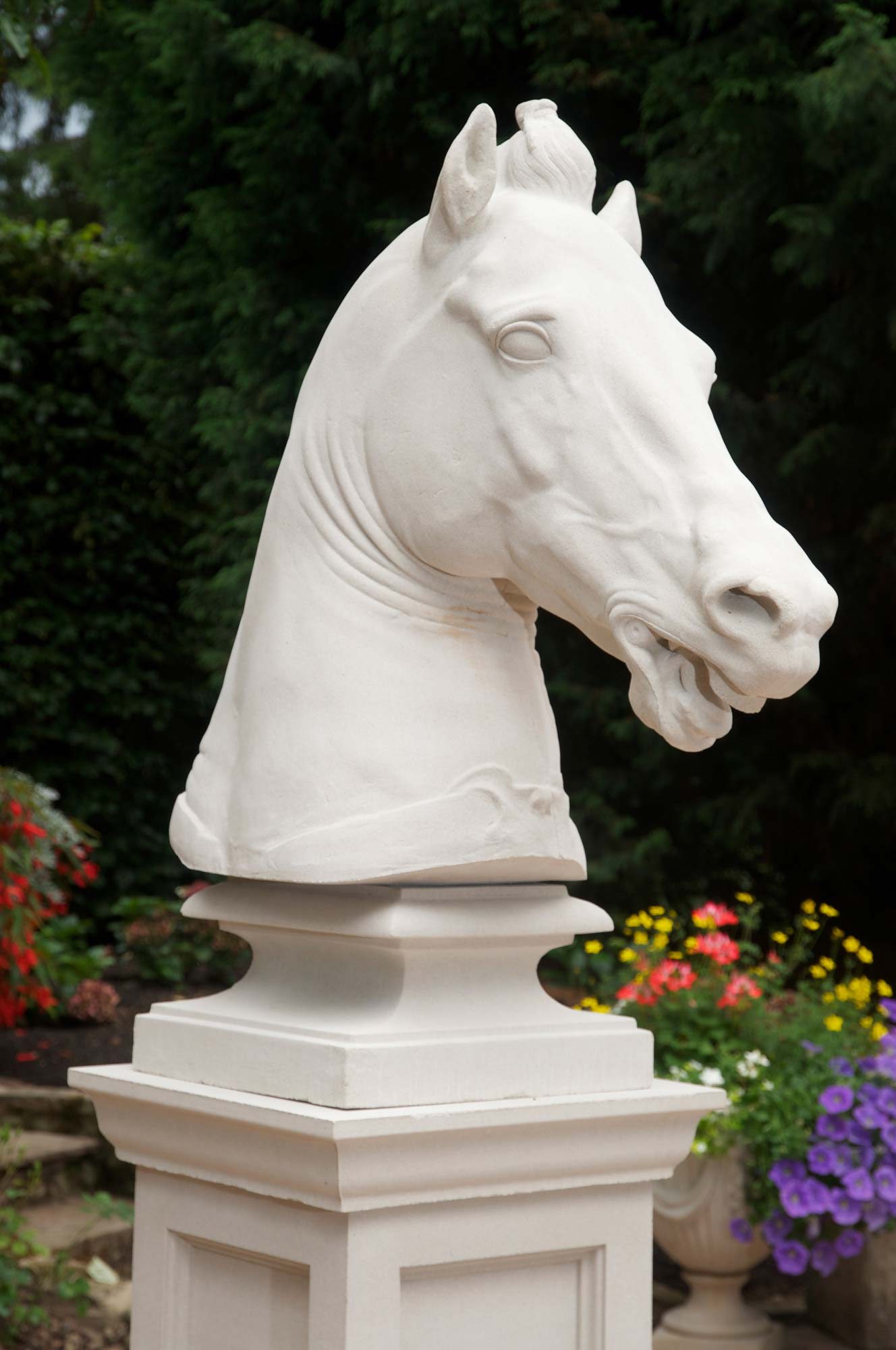horse head statue (2)