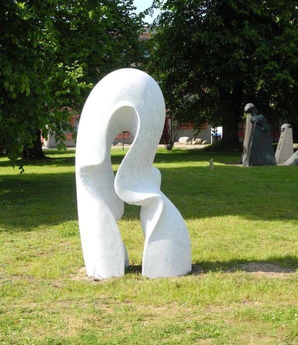 modern garden sculpture