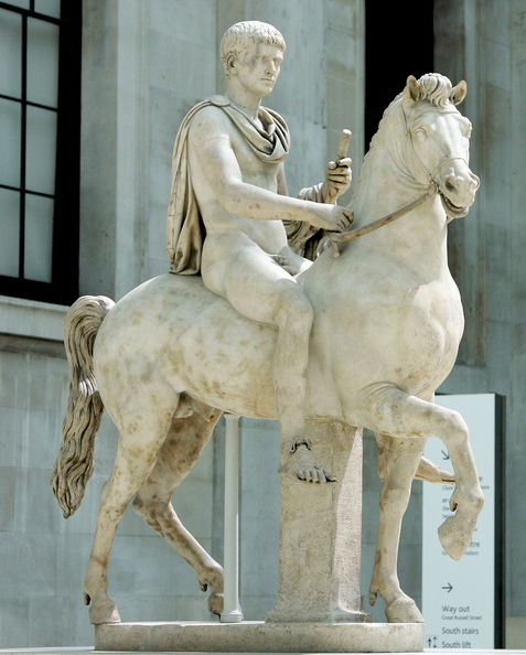 equestrian sculpture (1)