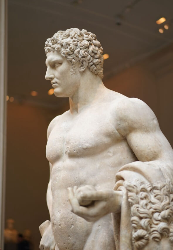 Roman art gallery figure (2)