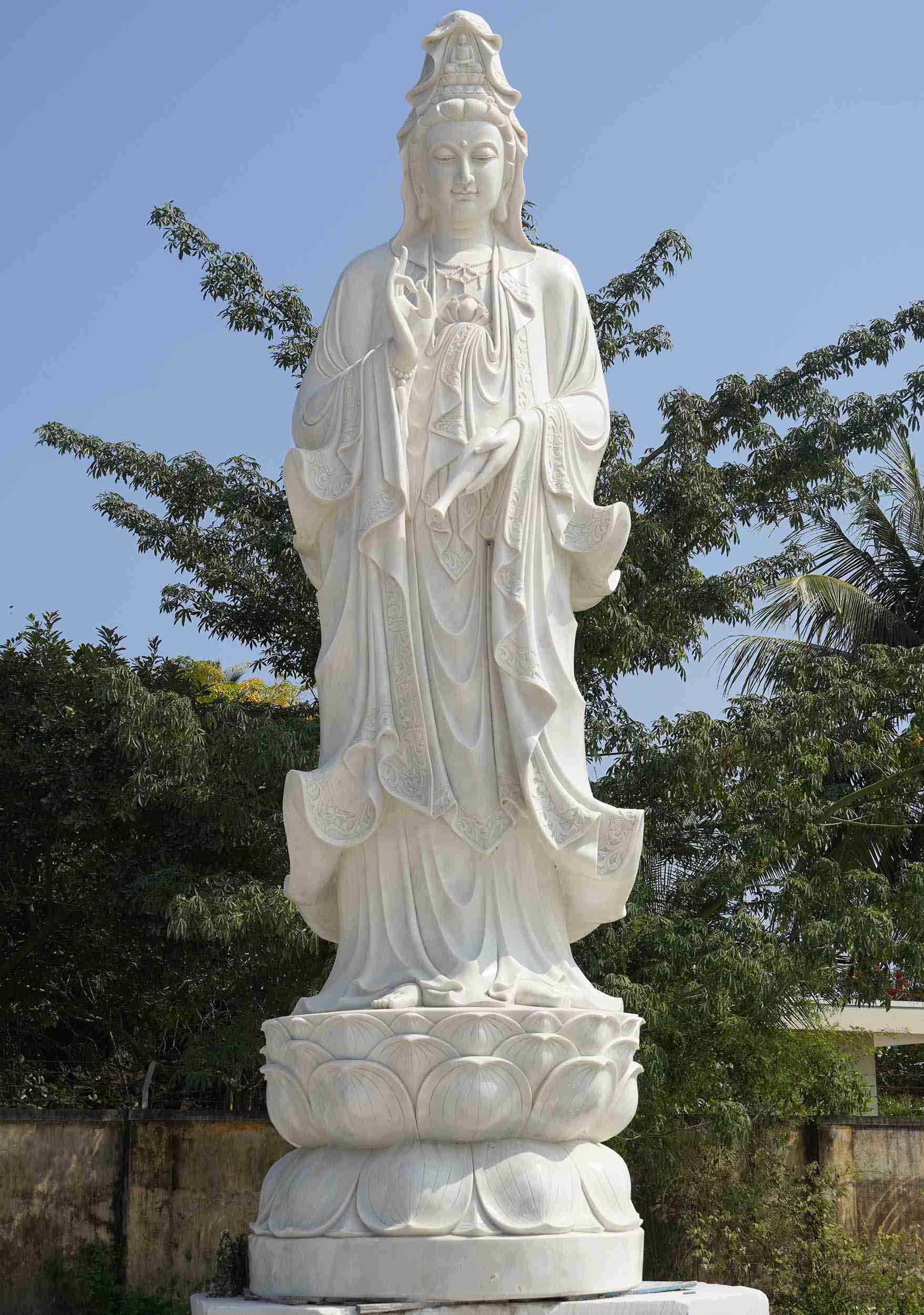 marble statue of the Guanyin Boddhisattva(3)