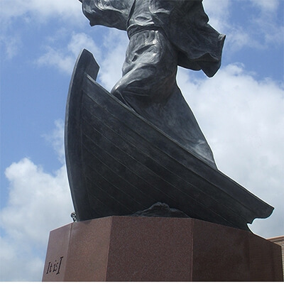 Shrine of the Most Holy Redeemer bronze statue (2)