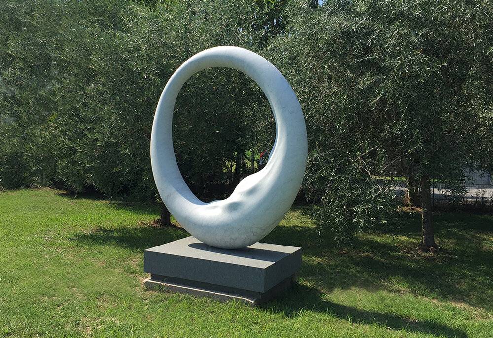 garden modern marble sculptures
