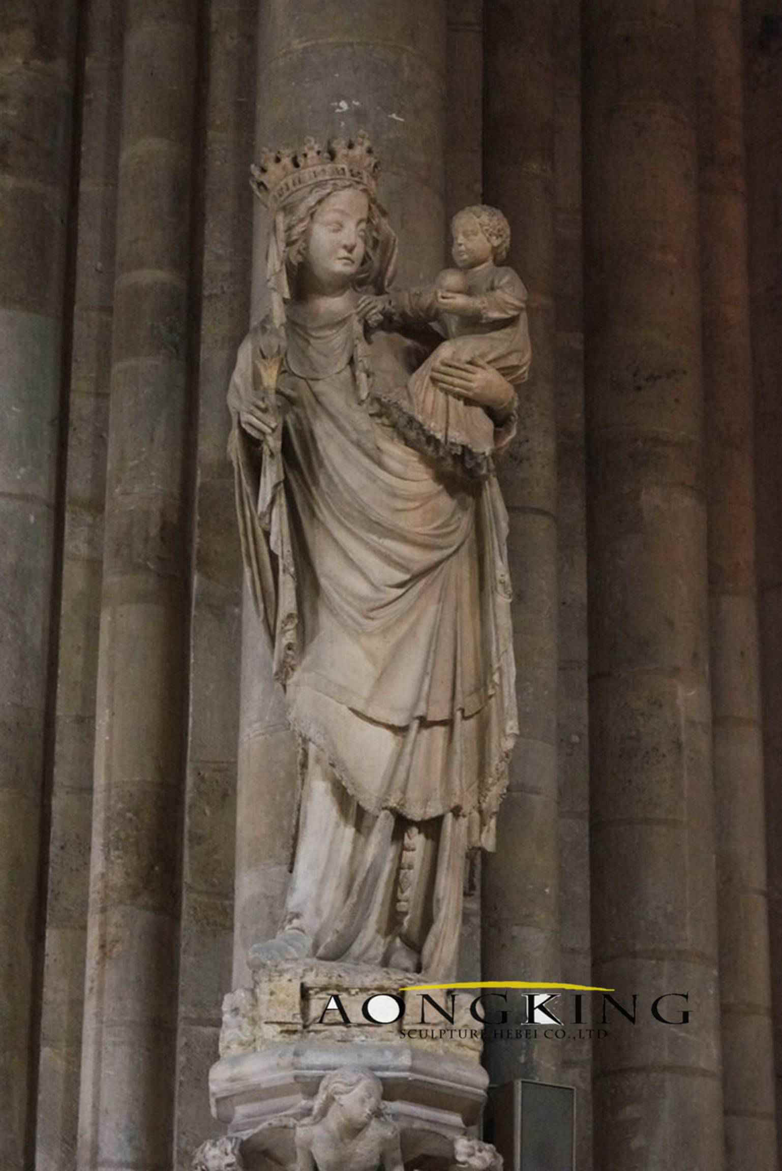 statue of Our Lady of Paris