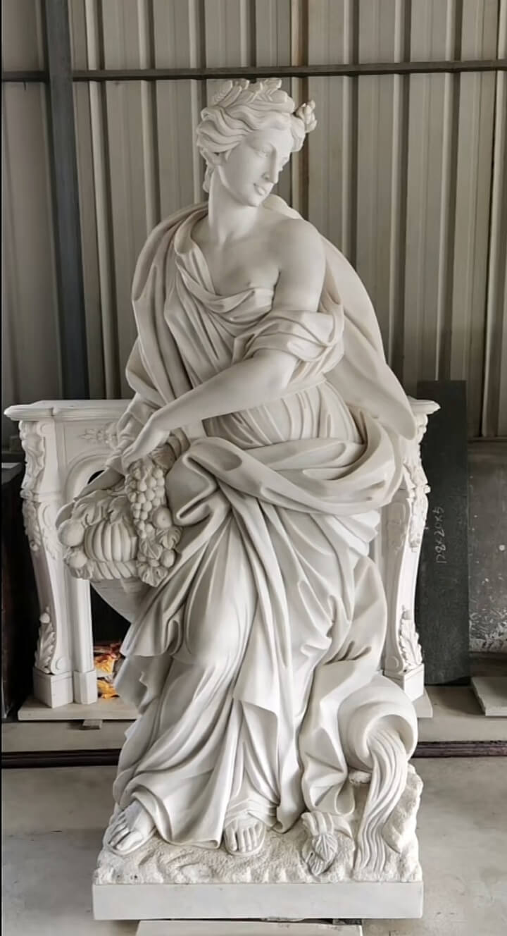 statue of goddess
