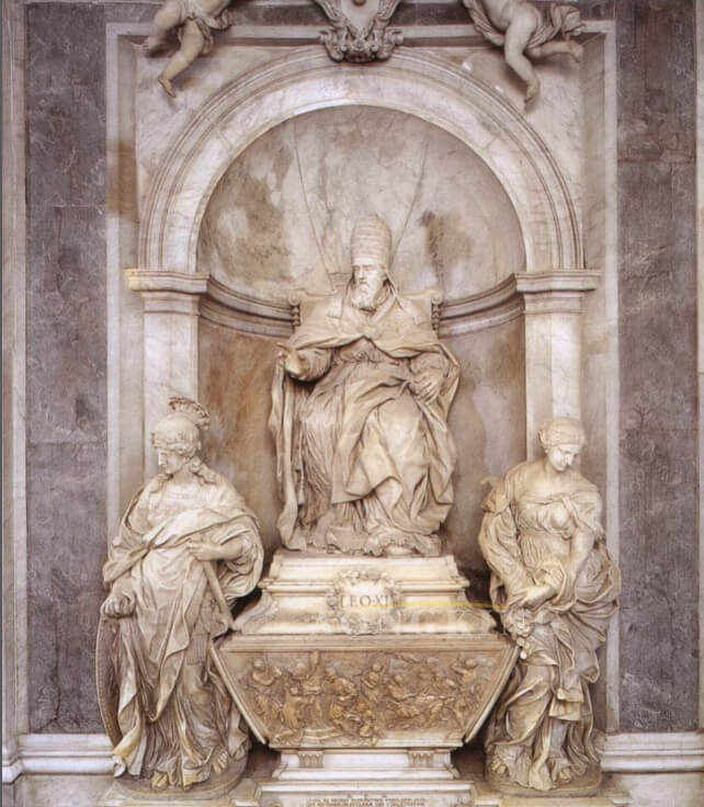 Monument of Pope Leo XI marble statue (1)