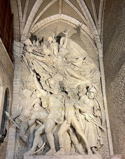 The Departure of the Volunteers of 1792 marble statue