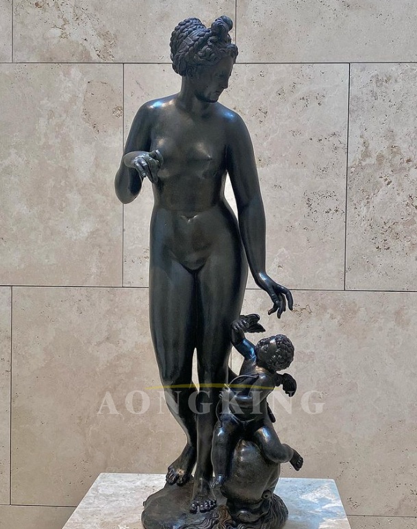 venus and cupid bronze statue (1)