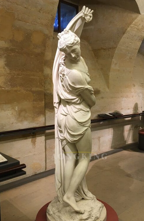 Venus Callipyge marble statue