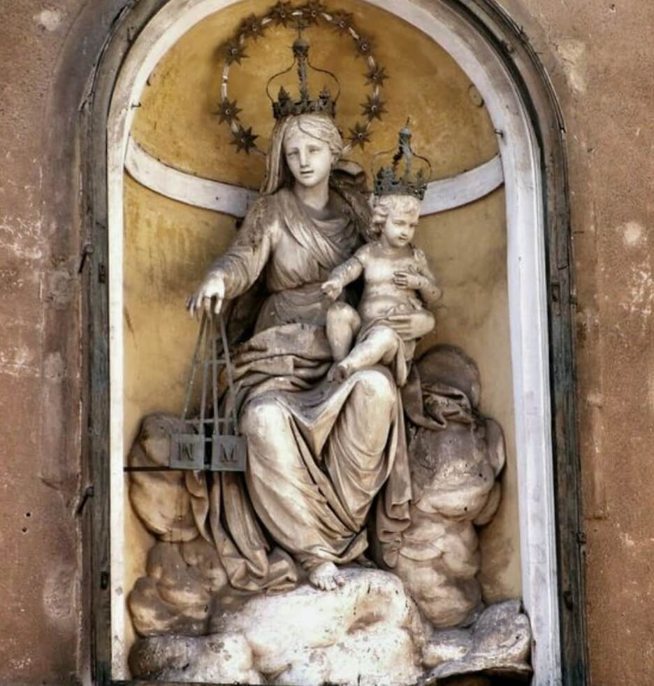 statue of Our Lady